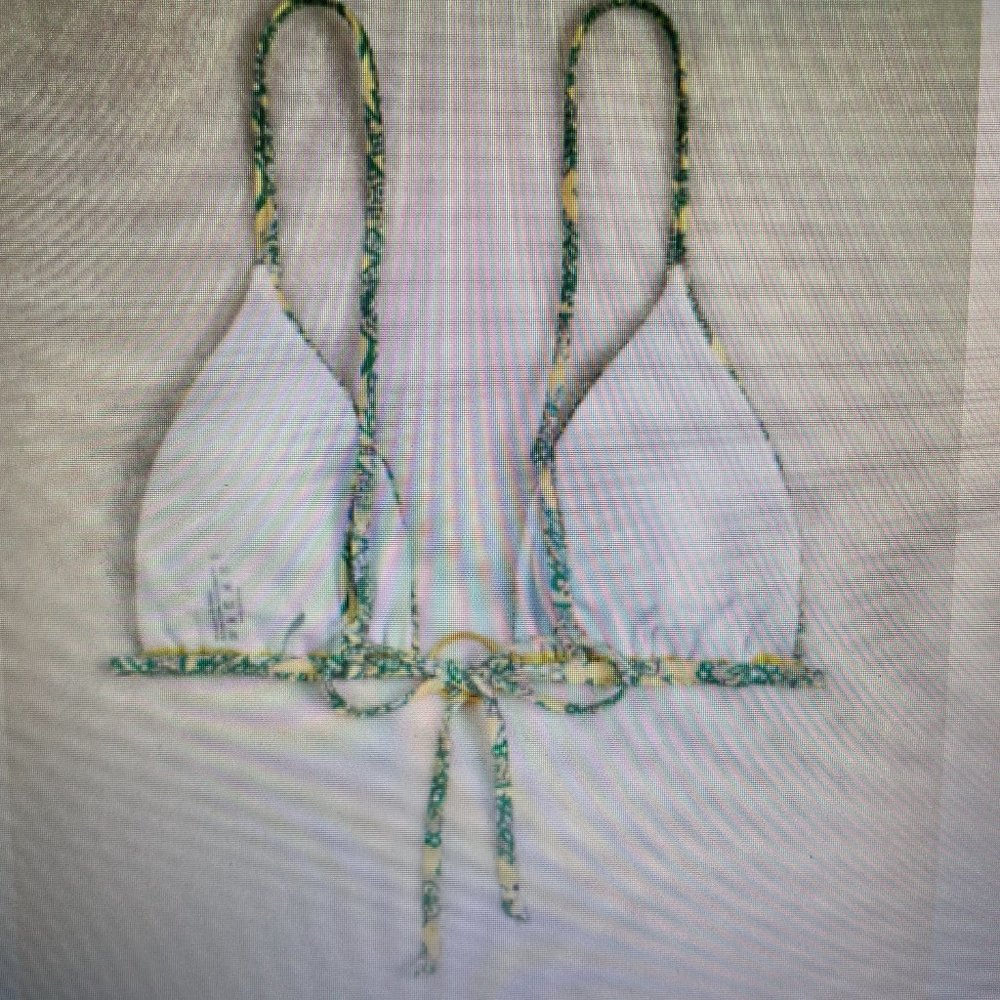 2 pack Bikini Tops/ NWT - Picture 3 of 6